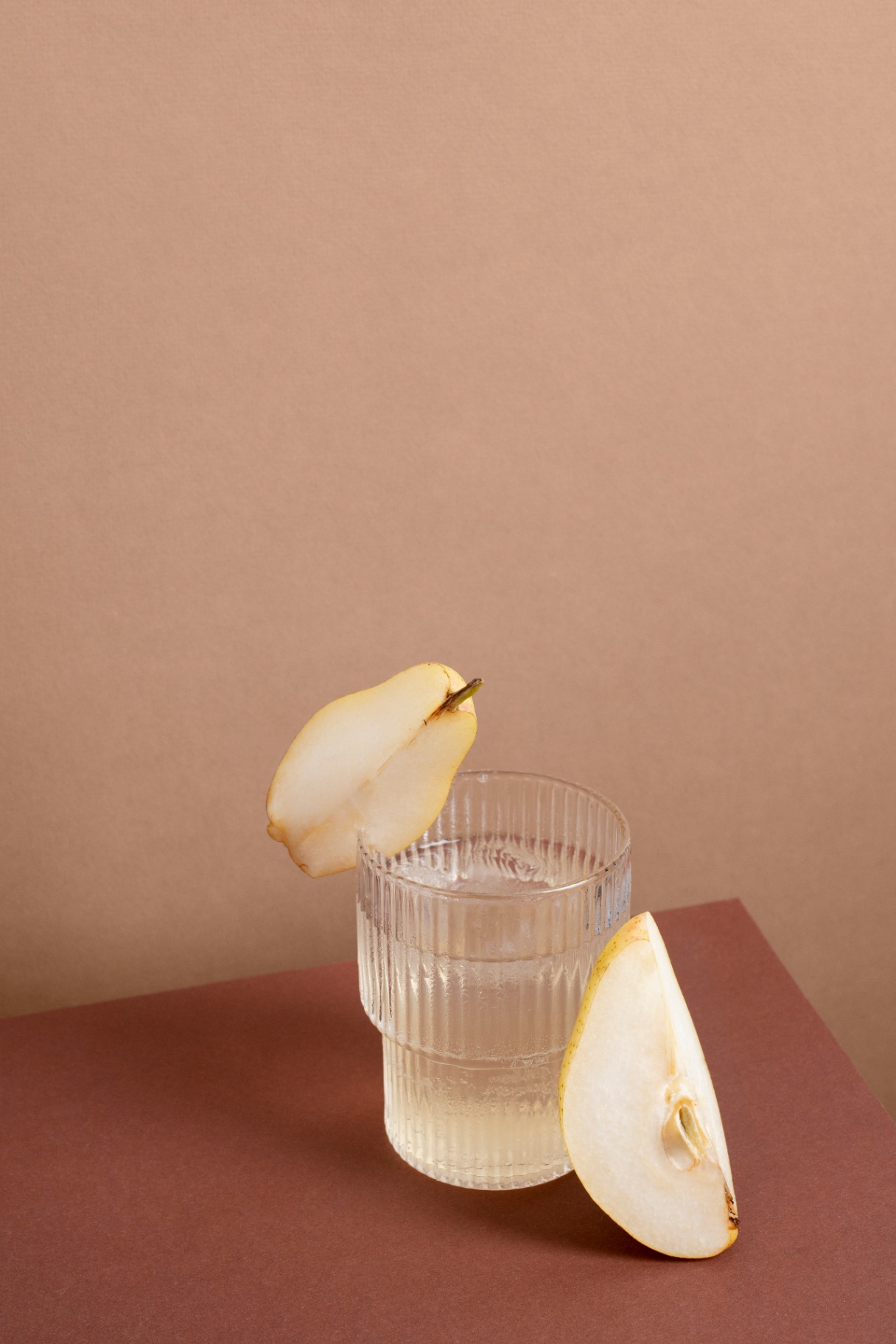 still life cocktail con pera